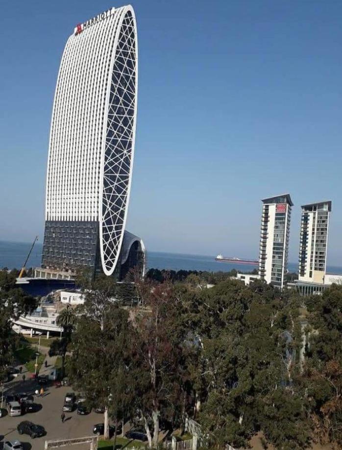Apartament With Sea View Apartment Batumi Exterior photo